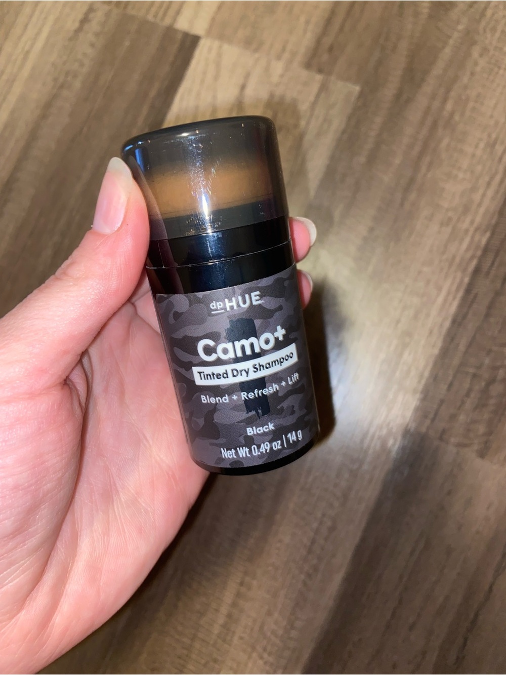Dry Shampoo - Picture 2 of 4